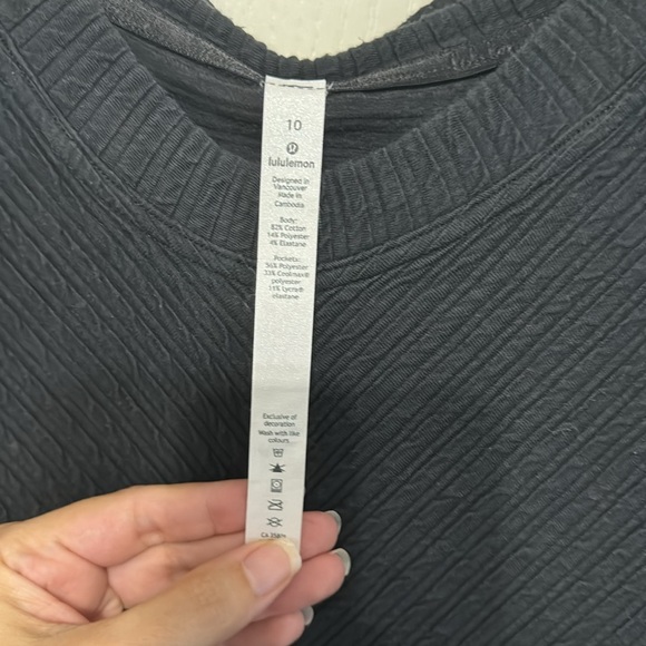 Lululemon On Repeat Dress w/ Detachable Snood Retail $148 Black - Picture 12 of 17